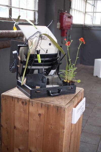 Eco sneldesign 2.
Deelnemers maken met eigen afval nieuwe beelden en nieuwe verhalen.